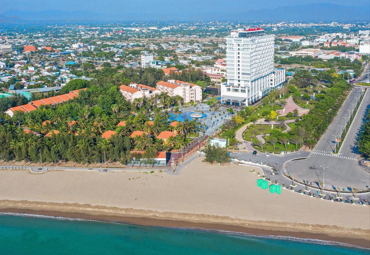 Long Thuan Hotel & Resort Фанранг Экстерьер фото