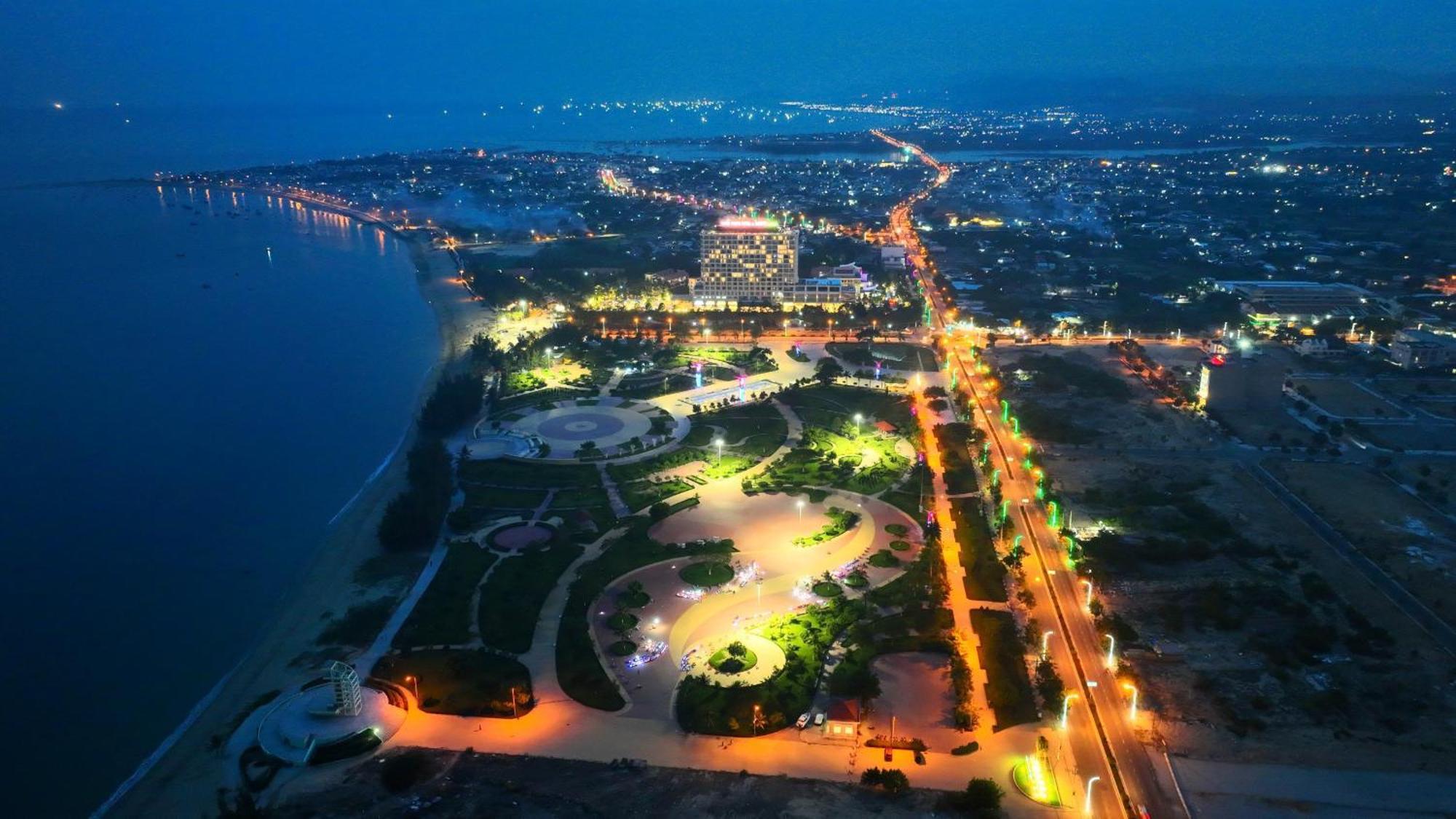 Long Thuan Hotel & Resort Фанранг Экстерьер фото